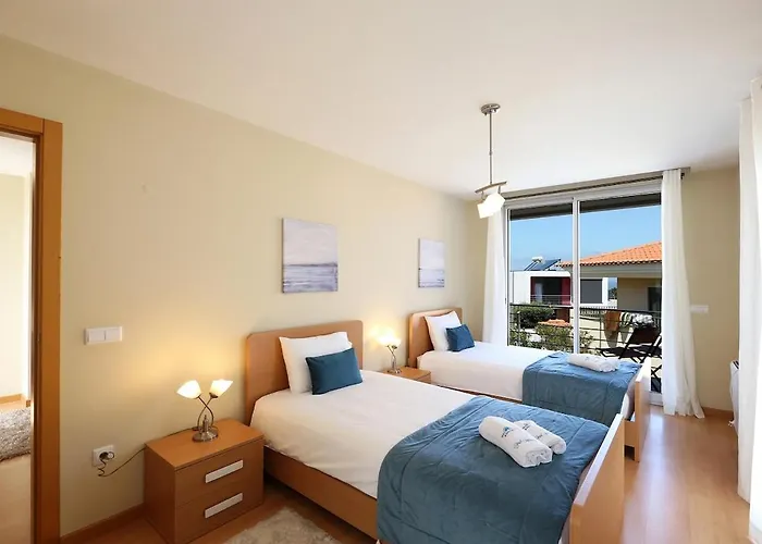 Дом отдыха Funfactory House Назаре