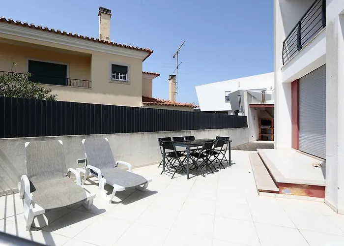 Funfactory House Дом отдыха *