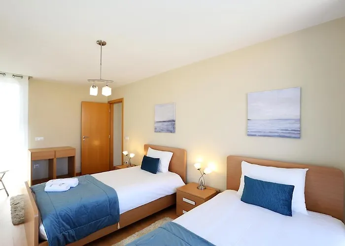 Дом отдыха Funfactory House